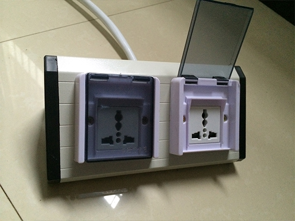 實(shí)驗(yàn)臺插座 實(shí)驗(yàn)室島式插座三孔